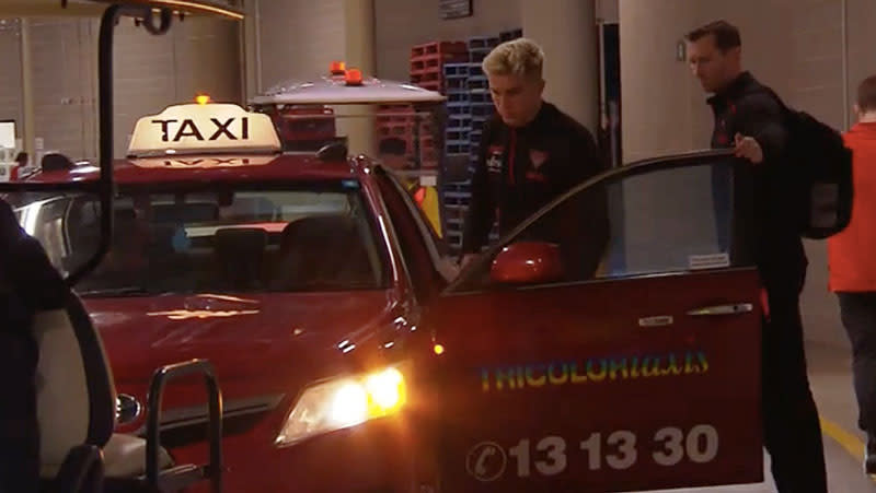 Matt Guelfi hopped in a taxi to head to hospital. Pic: Channel 7