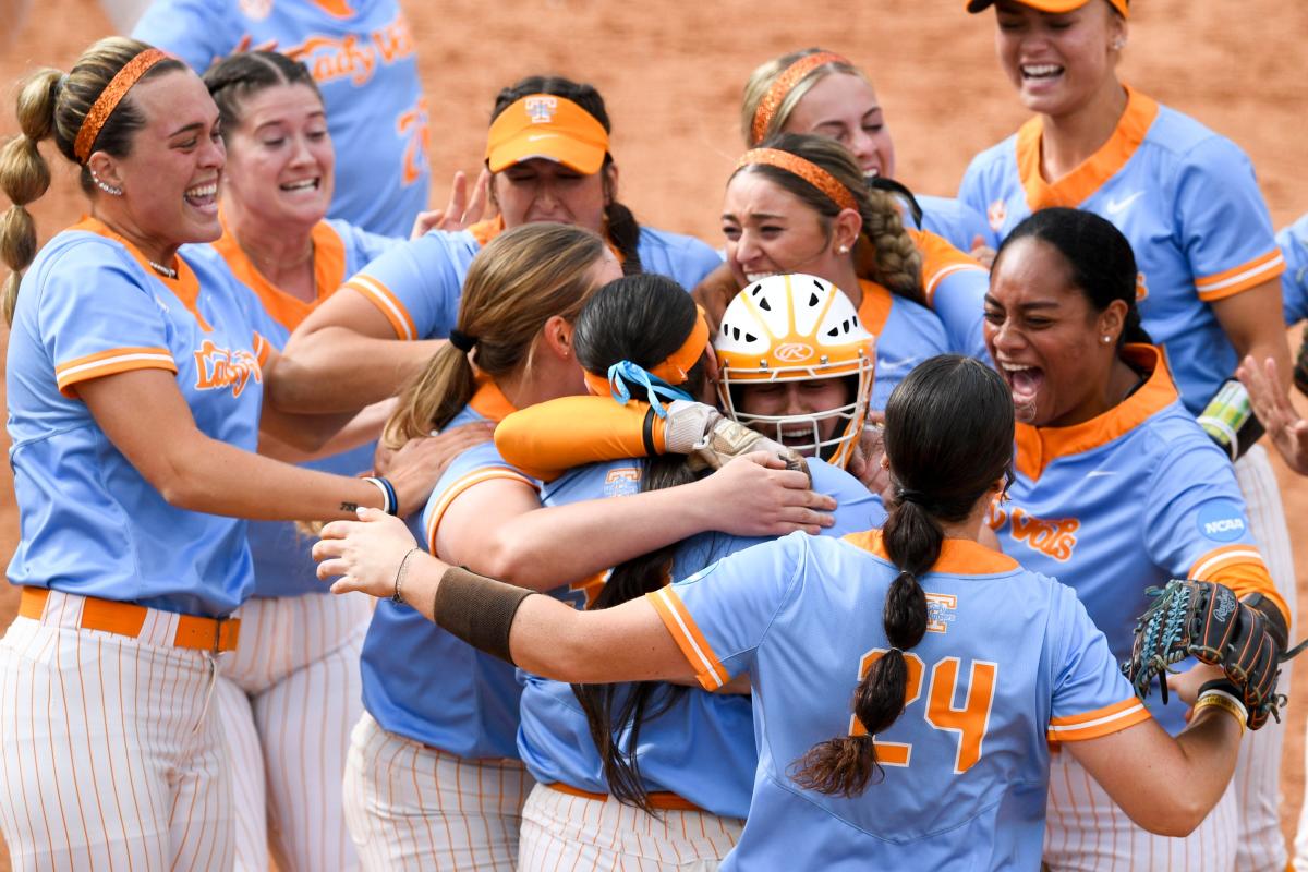 Payton Gottshall pitches Tennessee softball to Women’s College World Series