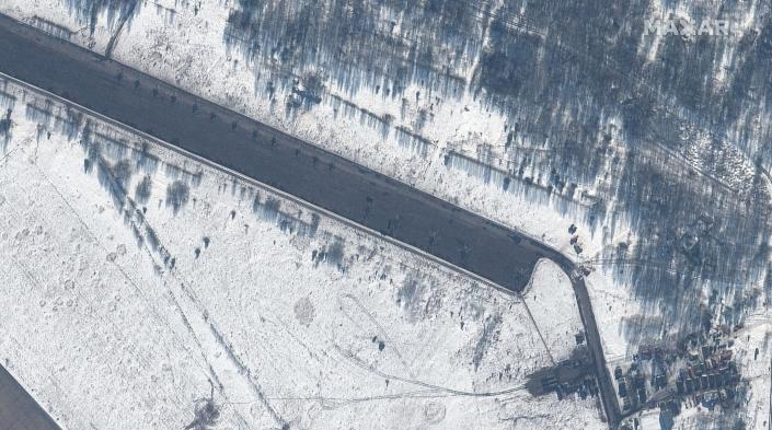 Overview shows new attack helicopters deployed to Zyabrovka airfield, Belarus, Feb. 15, 2022 (Satellite image &#xa9;2022 Maxar Technologies)