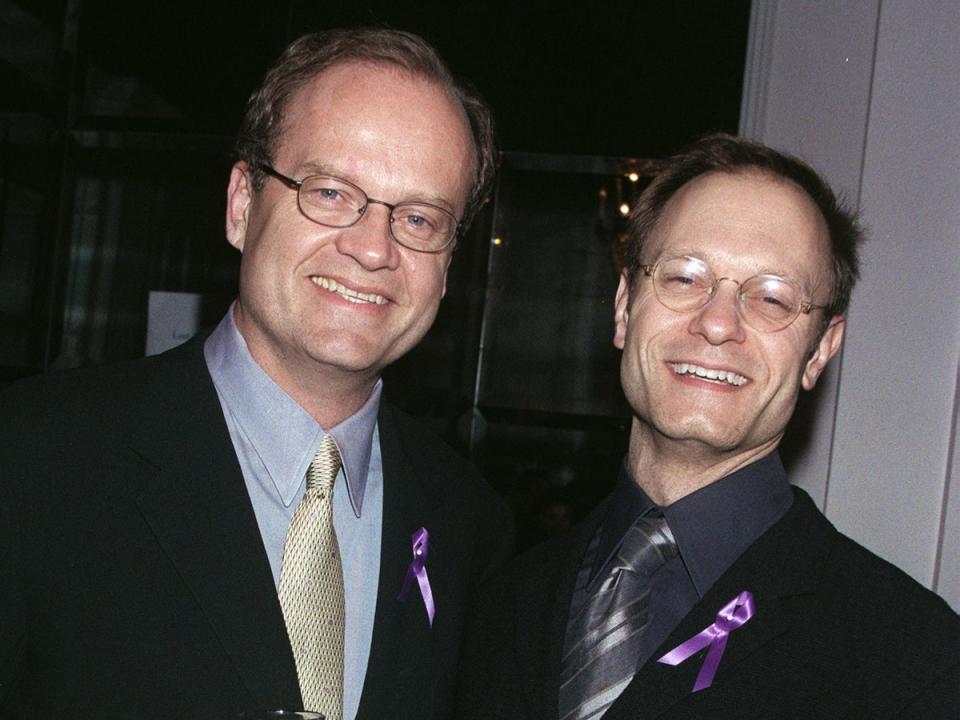 Grammer pictured together with ‘Frasier’ co-star David Hyde Pierce at a function on 8 March 2001 (Getty)