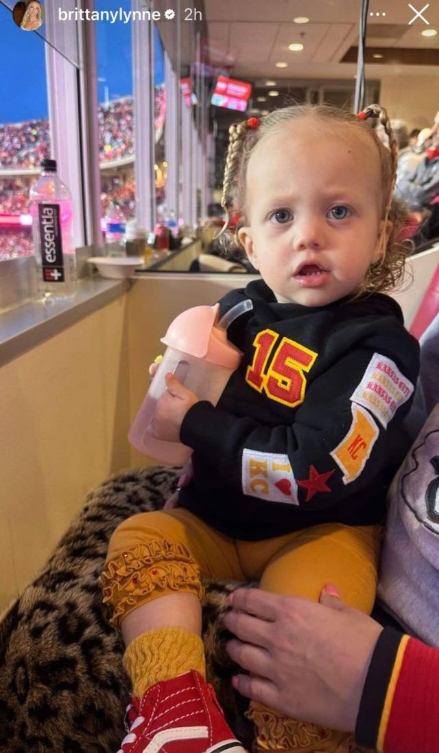 Brittany Mahomes' Kids Wear Matching Looks to Cheer on Dad: Photos