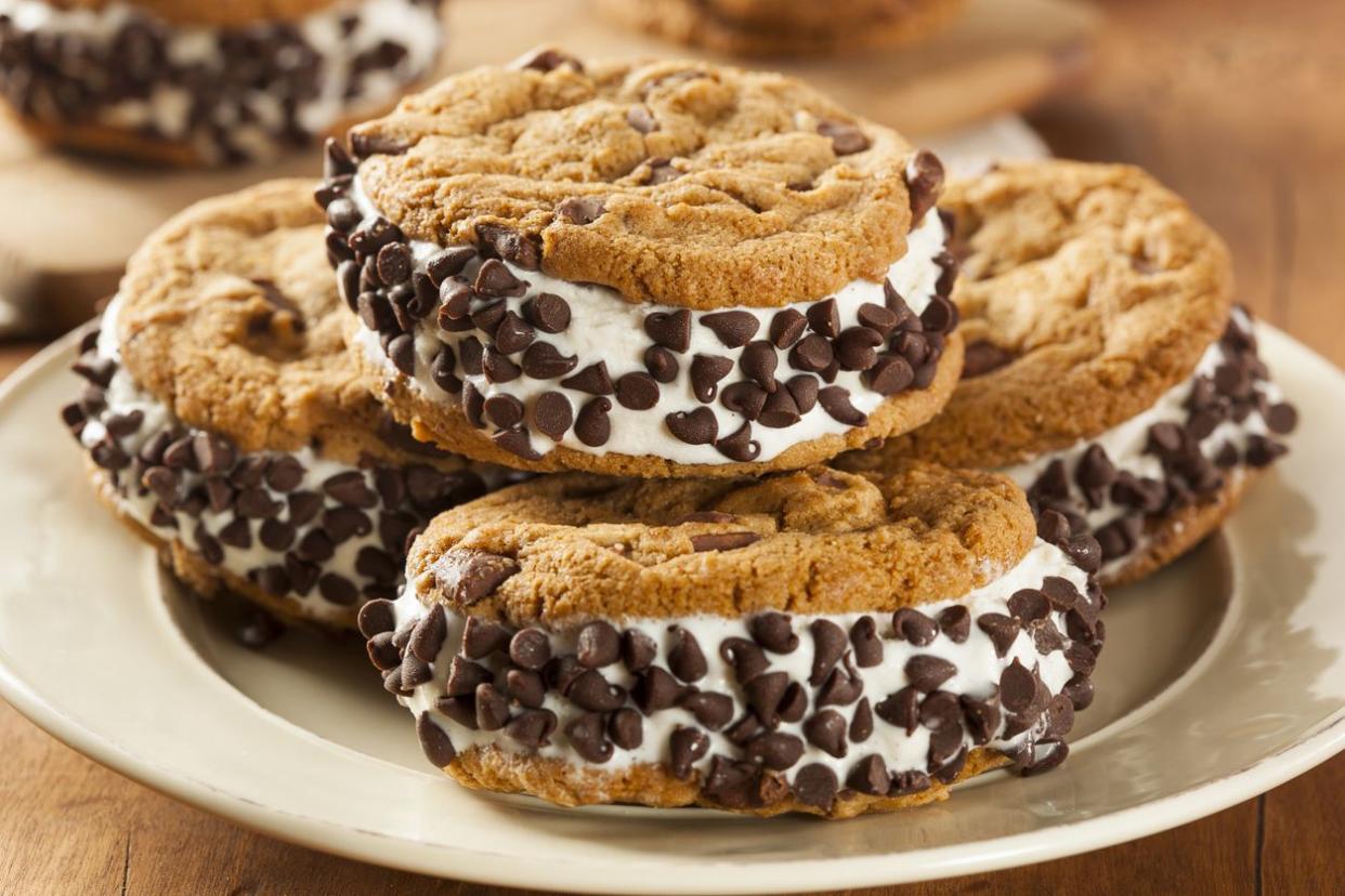 Plate of cookie ice cream sandwiches