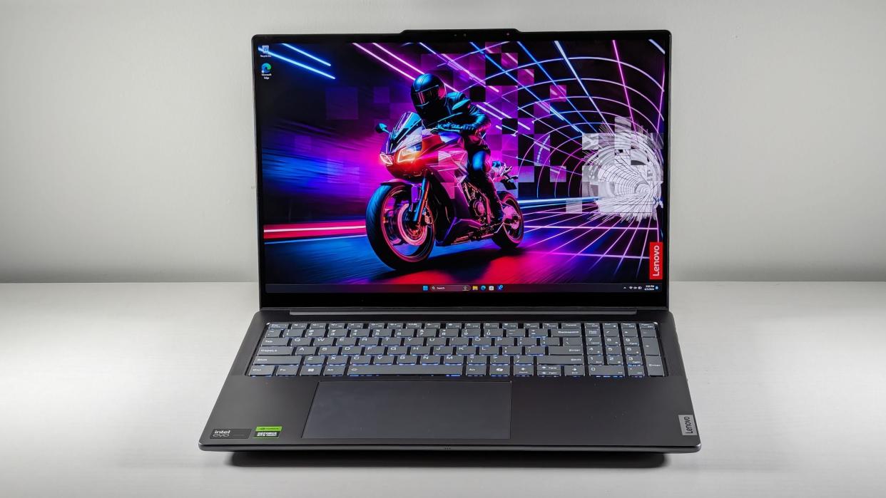  Lenovo Yoga Pro 9i 16 Gen 9 review. 