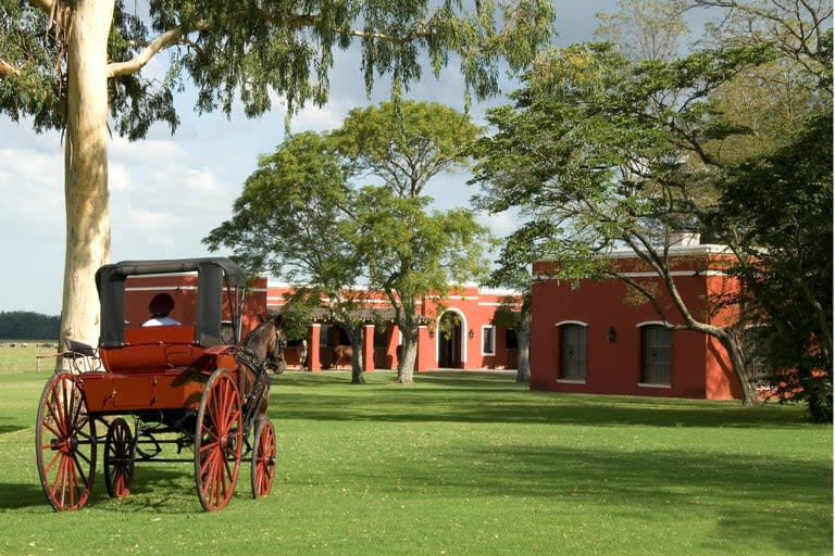 San Antonio de Areco, es una de las ciudades íconos del país en cuestión de tradición gauchesca.