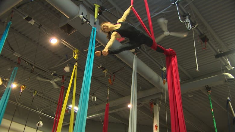 Young Winnipeggers running away to join renowned circus school