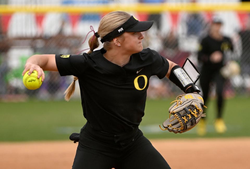 Oregon shortstop Paige Sinicki and the No. 23 Ducks lost to Nebraska on Saturday in the final game of the Mary Nutter Collegiate Classic in Cathedral City, Calif.