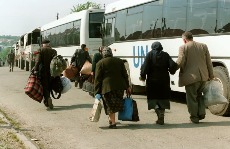 Croatian-Serbs board United Nations buses transporting Serbian civilians and freed prisoners to Bosnia from Pakrac in eastern Croatia on May 9, 1995