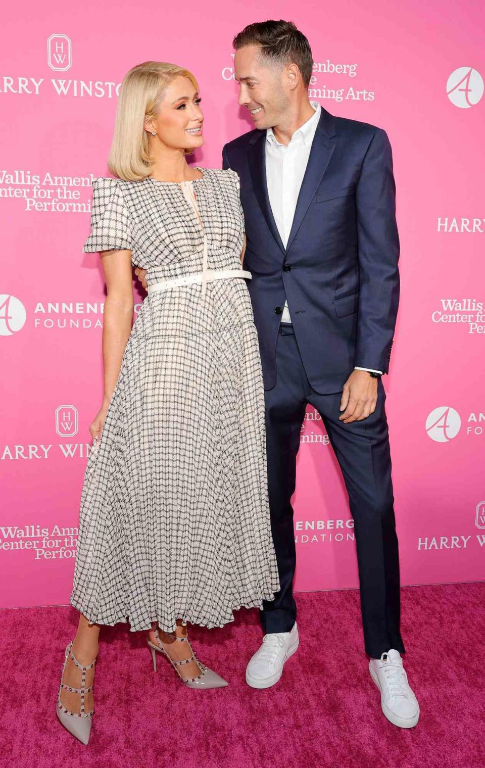 Paris Hilton and Carter Milliken Reum attend The Wallis Delivers: Al Fresco Night presented by The Wallis Annenberg Center for the Performing Arts at Wallis Annenberg Center for the Performing Arts on September 24, 2021 in Beverly Hills, California