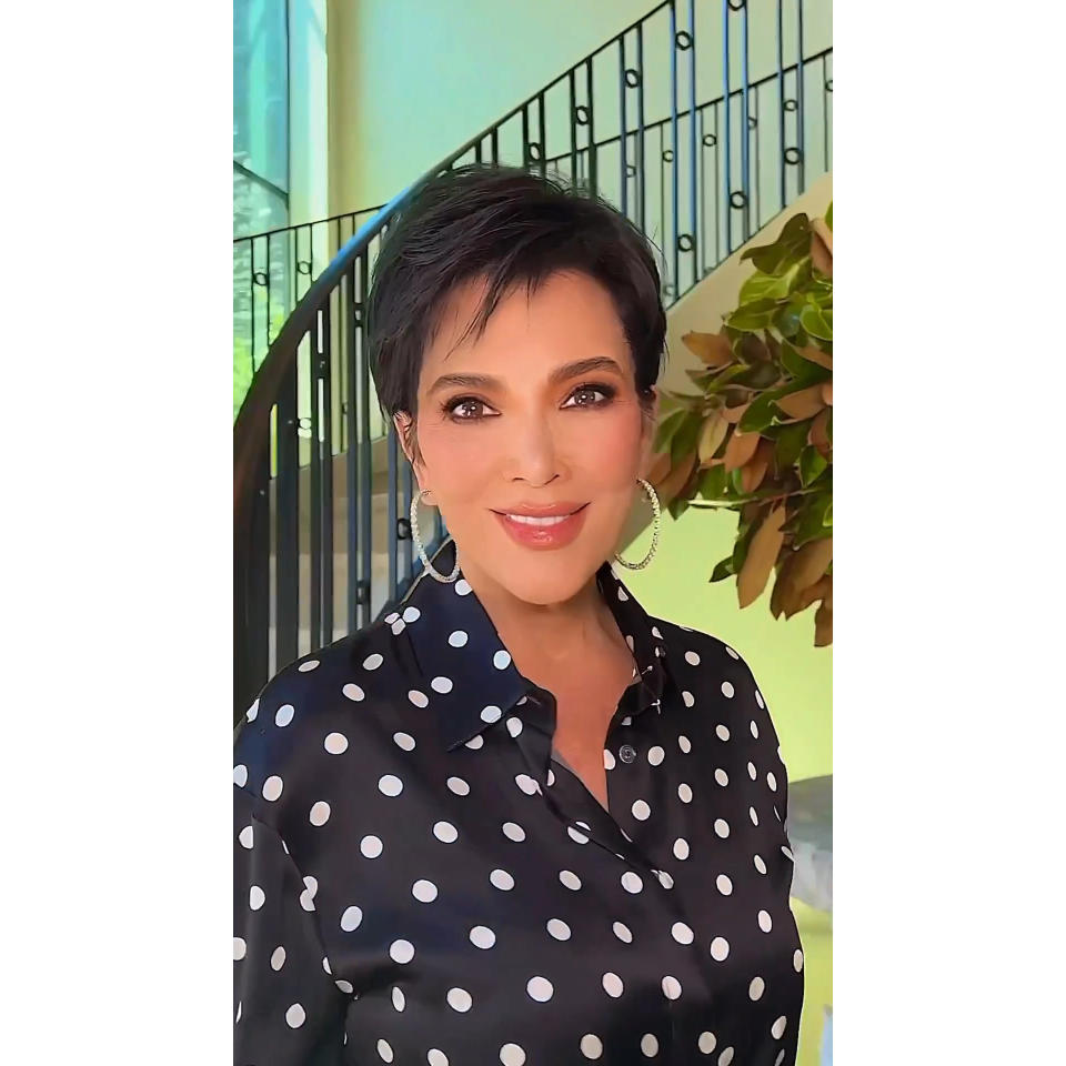 Facetune Comments on Kris Jenner Using Intense Beauty Filter