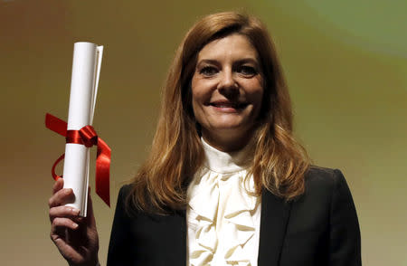 72nd Cannes Film Festival - Un Certain Regard prize -Cannes, France, May 24, 2019. Actor Chiara Mastroianni wins Un Certain Regard Jury Award for Best Performance for the film "Room 212" (Chambre 212). REUTERS/Eric Gaillard