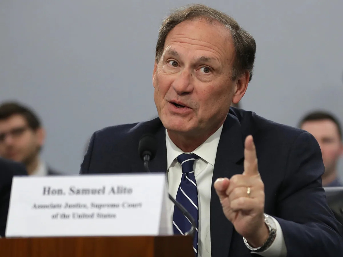Alito said women seeking abortions should have to listen to distressing details ..