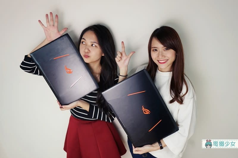 『ROG STRIX GL702VM』是Lala到目前為止用過最「大」台的筆電...17吋螢幕拿來玩遊戲真的非常爽快阿!!