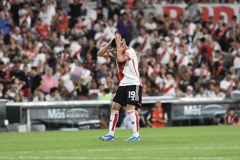 River no pudo con Banfield y se conformó con el empate