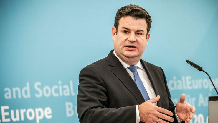 Für die EU-Mitgliedsstaaten gibt es nun zumindest grobe Zielvorgaben zu Mindestlöhnen. Eine Verpflichtung auf 60 Prozent des Medianeinkommens, die auch Deutschland mit Arbeitsminister Hubertus Heil unterschreiten würde, ist aber nicht vorgesehen. Foto: dpa