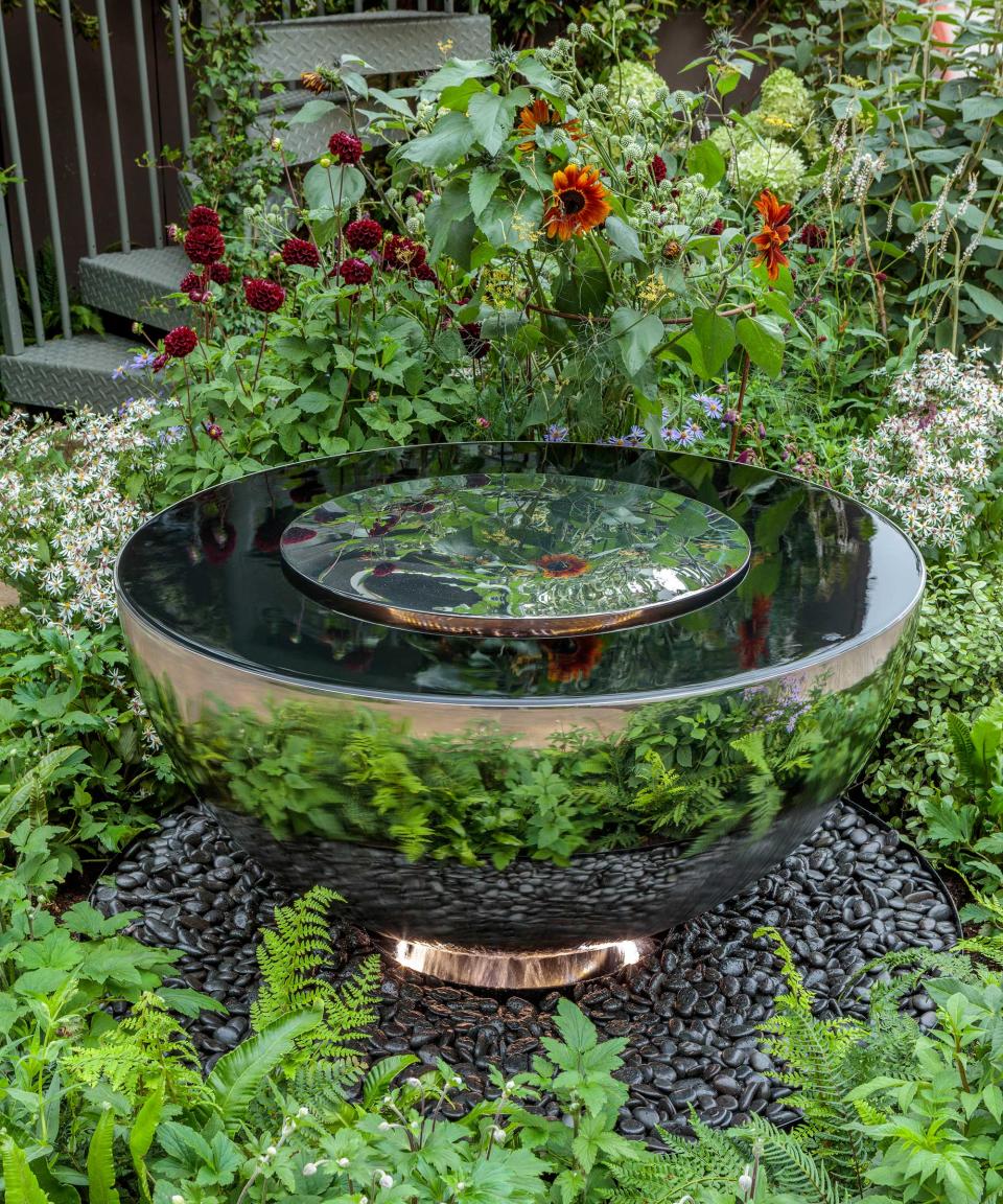 Add a water feature to your landscaping