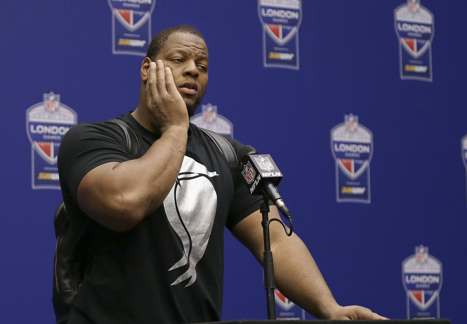 Dolphins defensive tackle Ndamukong Suh says he was just protecting himself during a confrontation with Ravens quarterback Ryan Mallett. (AP)