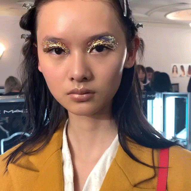 Makeup visionary Isamaya Ffrench turned Halpern’s signature disco aesthetic into a sparkling eye-makeup moment destined for an after-party.