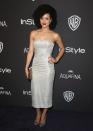 Neben den Golden Globes strahlte bei der Afterparty von "InStyle" und "Warner Bros." auch Nathalie Emmanuel. Ihr Glamour-Rezept: ein schulterfreies Etuikleid in Gold-Weiß, abgerundet mit goldenen Glitzerpumps. (Bild-Copyright: Matt Sayles/Invision/AP)