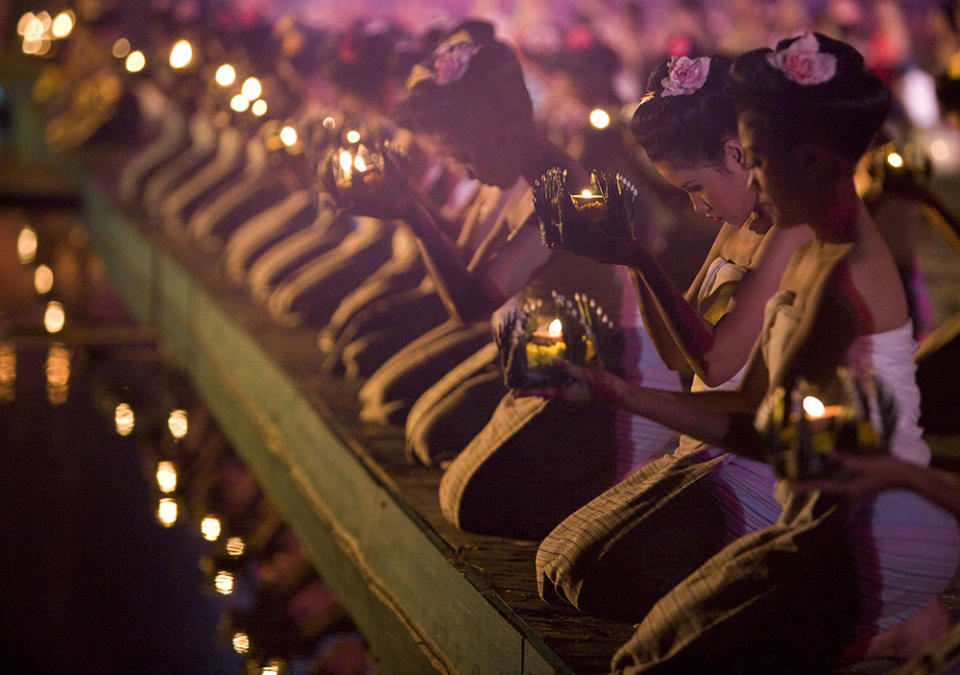 素可泰水燈節（Image Source : REUTERS/Adrees Latif）
