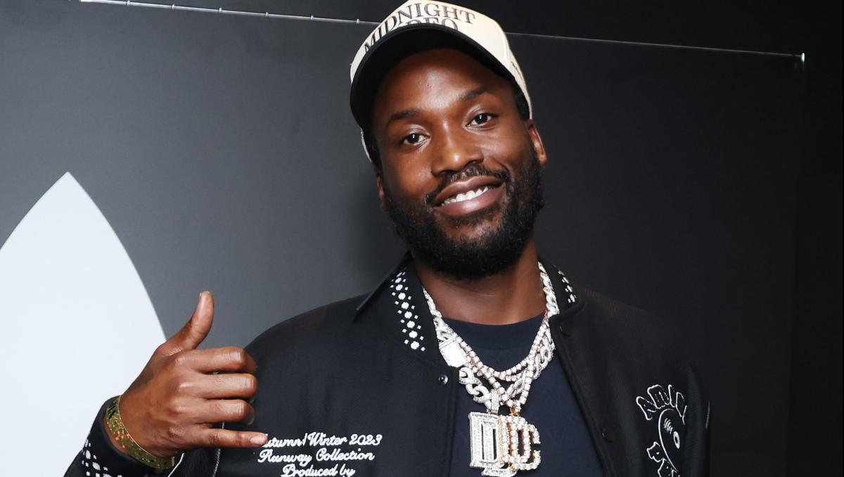 Meek Mill steps out in Dior Jordan 1s. Video out now on the Daily