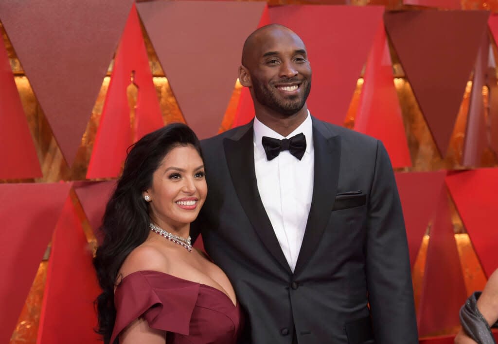 Vanessa Bryant, left, and Kobe Bryant arrive at the Oscars in Los Angeles, March 4, 2018. (Photo by Richard Shotwell/Invision/AP, File)