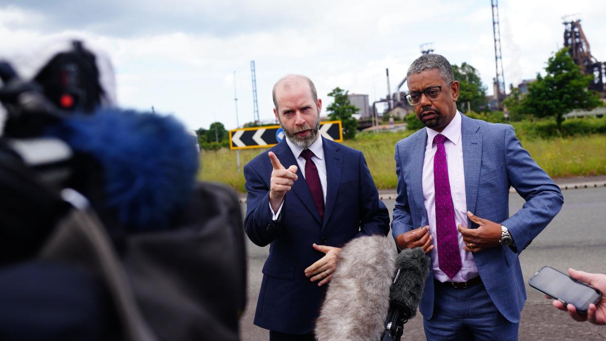 Jonathan Reynolds and Welsh first minister Vaughan Gething outisde Tata Steel