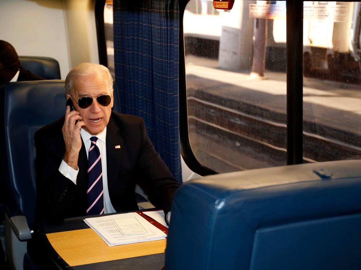 2011 02 08T120000Z_1641923879_GM1E7281QJQ01_RTRMADP_3_BIDEN.JPG