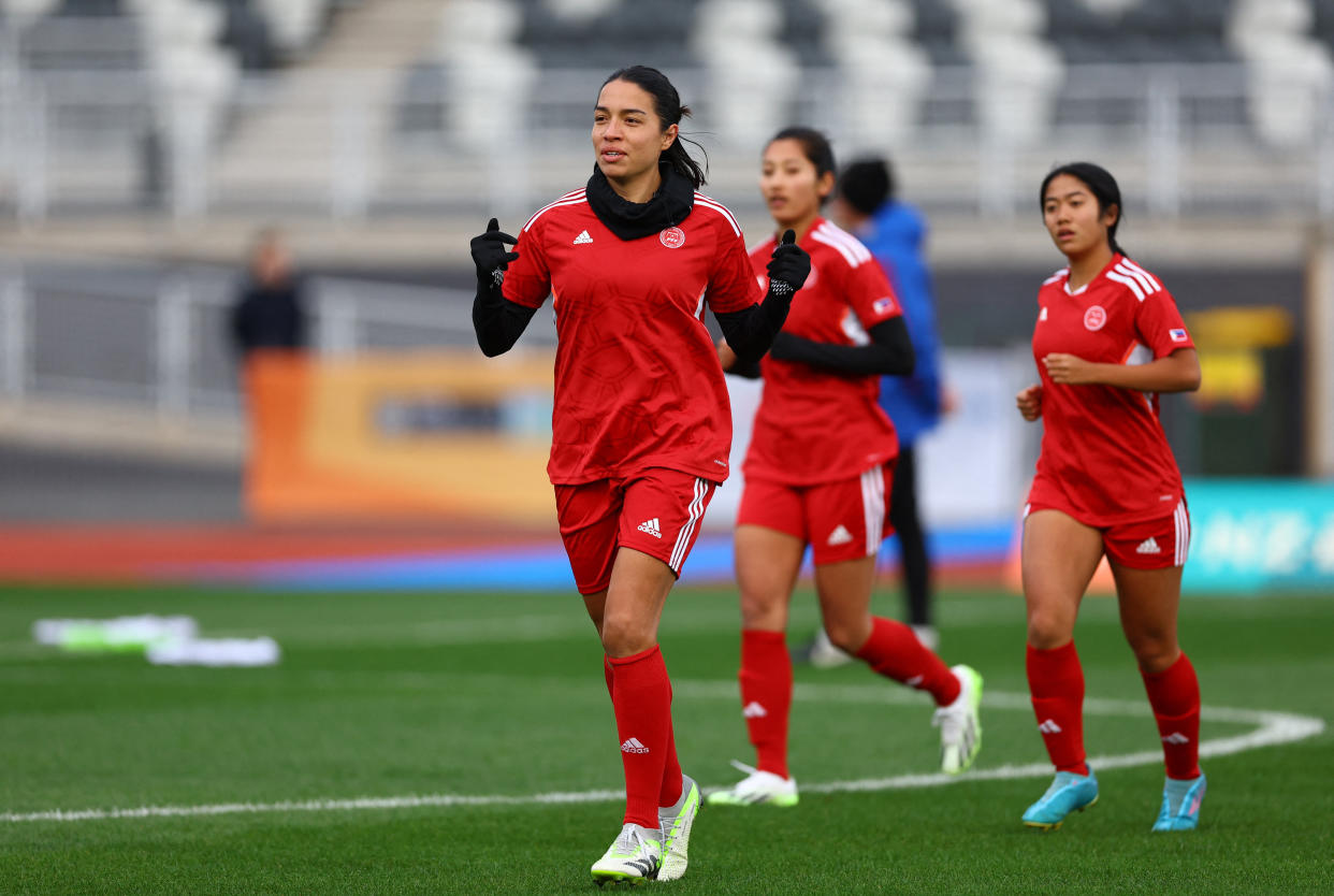 Soccer Football - FIFA Women’s World Cup Australia and New Zealand 2023 - Philippines training - Caledonian Ground, Dunedin, New Zealand - July 20, 2023 Philippines' Reina Bonta during training with teammates REUTERS/Molly Darlington