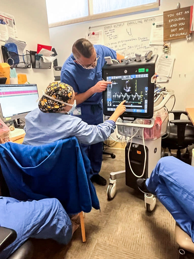 Dr. Cesar Padilla trains Areli Valencia, a Stanford medical student. (Courtesy Dr. Cesar Padilla)