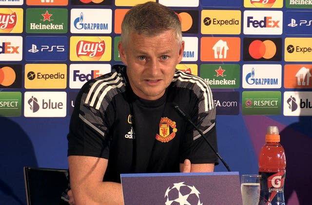 Manchester United Training and Press Conference – Wankdorf Stadium