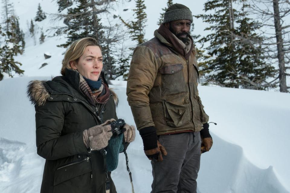 Kate Winslet und Idris Elba in "Zwischen zwei Leben" (2017)