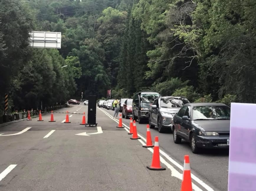 日月潭車潮。（取自爆料公社）