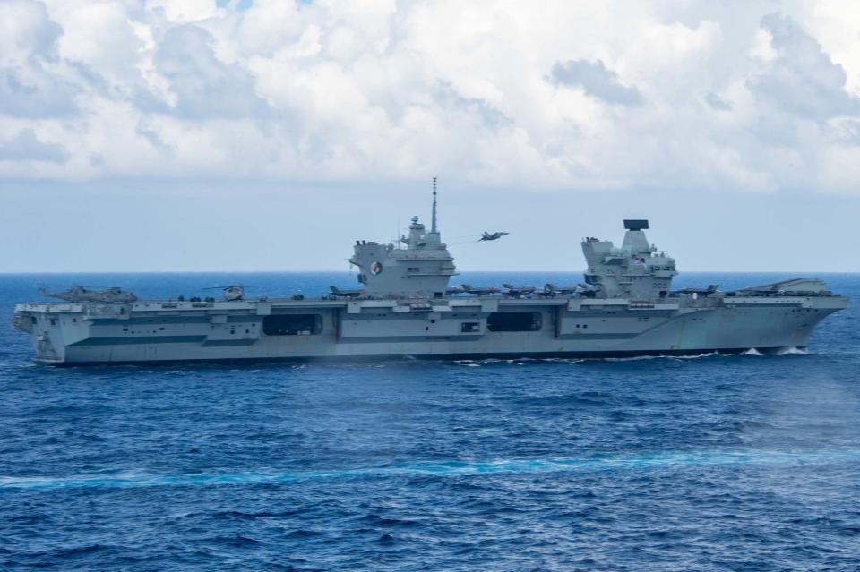 Aircraft carrier HMS Queen Elizabeth Carl Vinson