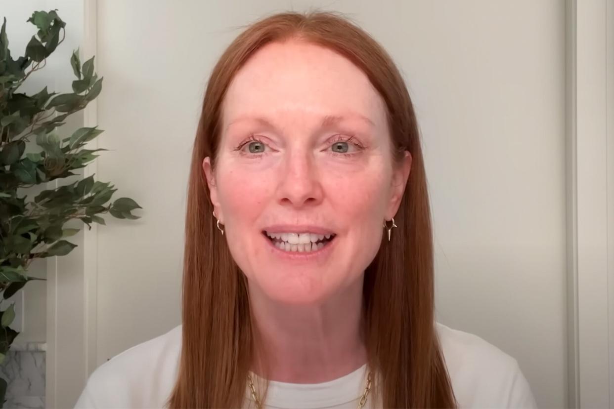 Julianne Moore’s Guide to Flattering Makeup for Redheads | Beauty Secrets | Vogue