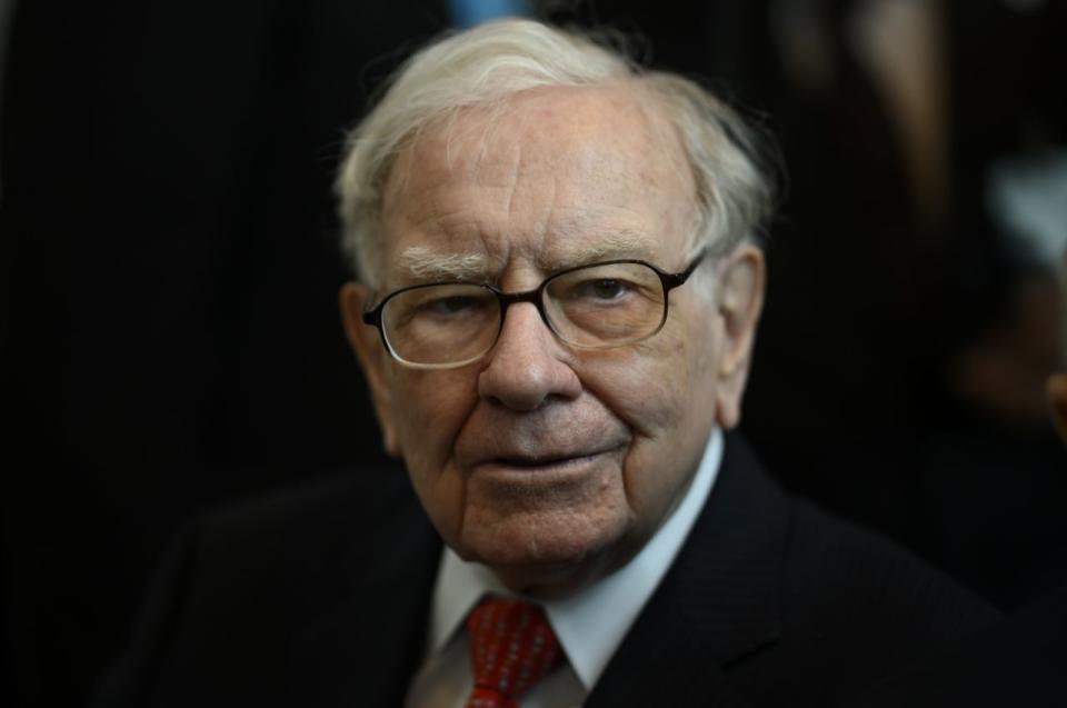 La fortuna del magnate de los negocios, inversionista y filántropo estadounidense, presidente y director ejecutivo de Berkshire Hathaway, Warren Buffett, disminuyó 5,4 mil millones de dólares.