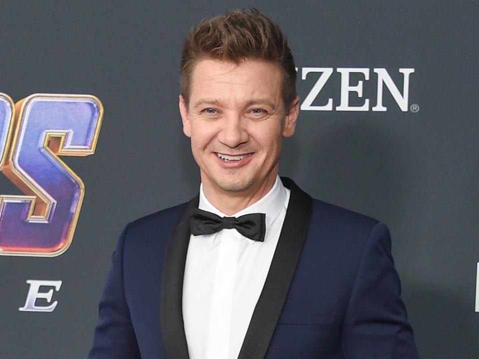 Jeremy Renner bekam in seiner Genesungszeit auch viel prominente Unterstützung. (Bild: DFree/Shutterstock.com)