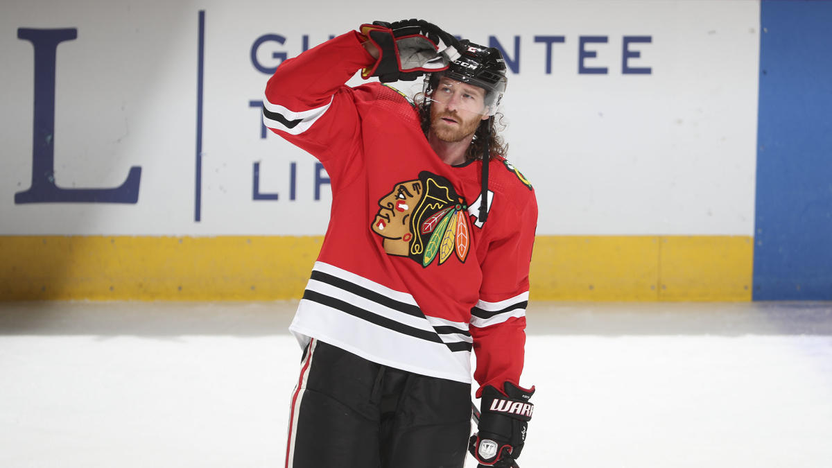 Blackhawks trade Stanley Cup winner Duncan Keith to Oilers