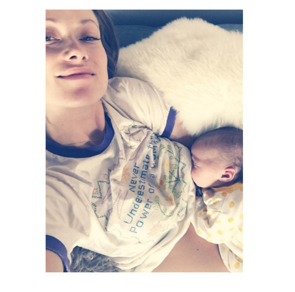 Former Skins star posts multitasking breastfeeding photo photo