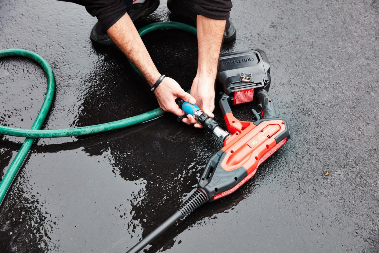 cordless pressure washers