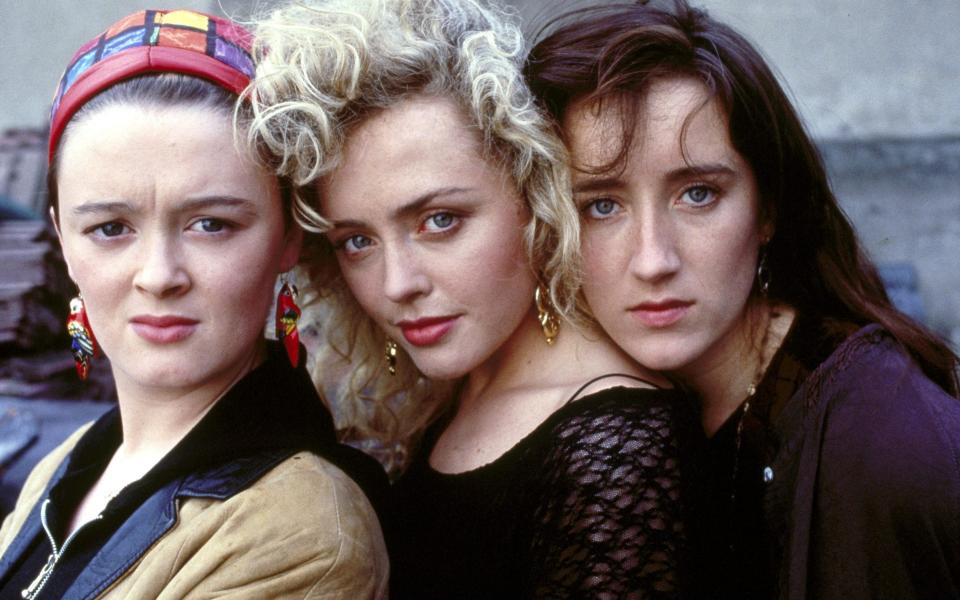 The Commitmentettes, played by Angeline Ball, Maria Doyle, and Bronagh Gallagher - Alamy 