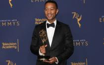 Für das TV-Special "Jesus Christ Superstar Live in Concert" räumte auch John Legend 2018 (Bild) als Produzent einen Emmy ab und wurde zum "EGOT"-Star. Zwölf Grammys, einen Oscar (für den besten Filmsong "Glory" 2014) und einen Tony (als Produzent des Theaterstücks "Jitney" 2017) hatte das musikalische Multitalent zu diesem Zeitpunkt bereits gewonnen. (Bild: Paul Archuleta/FilmMagic/Getty Images)