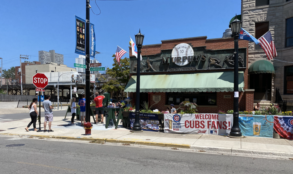 Murphy's Bleachers, across the street from Wrigley Field, welcomes a few Cubs fans. (Yahoo Sports) 