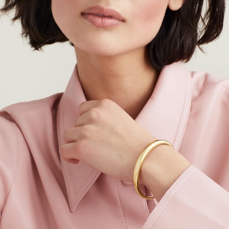 Mejuri Dôme Cuff Bracelet, gifts for mom