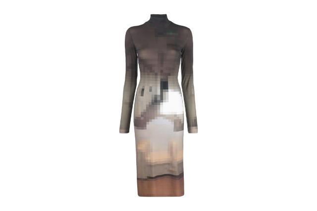 A Glitch in the Real World - The New Pixel Capsule from LOEWE