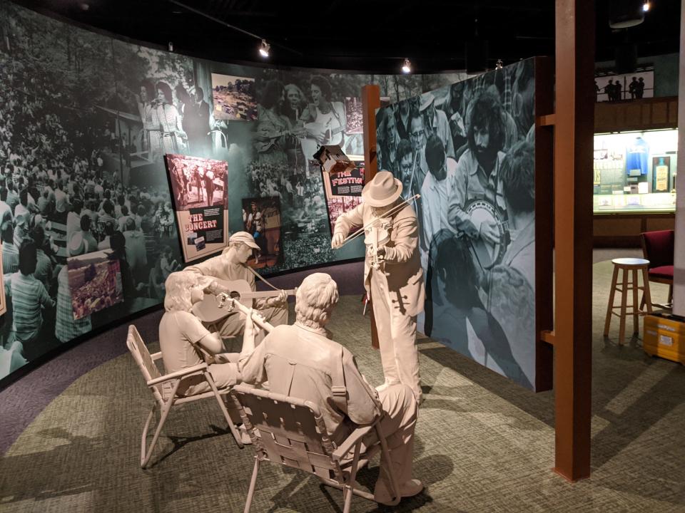 The world’s only Bluegrass Music Hall of Fame and Museum, located in downtown Owensboro, Kentucky pays tribute to bluegrass music’s most important figures and traditions