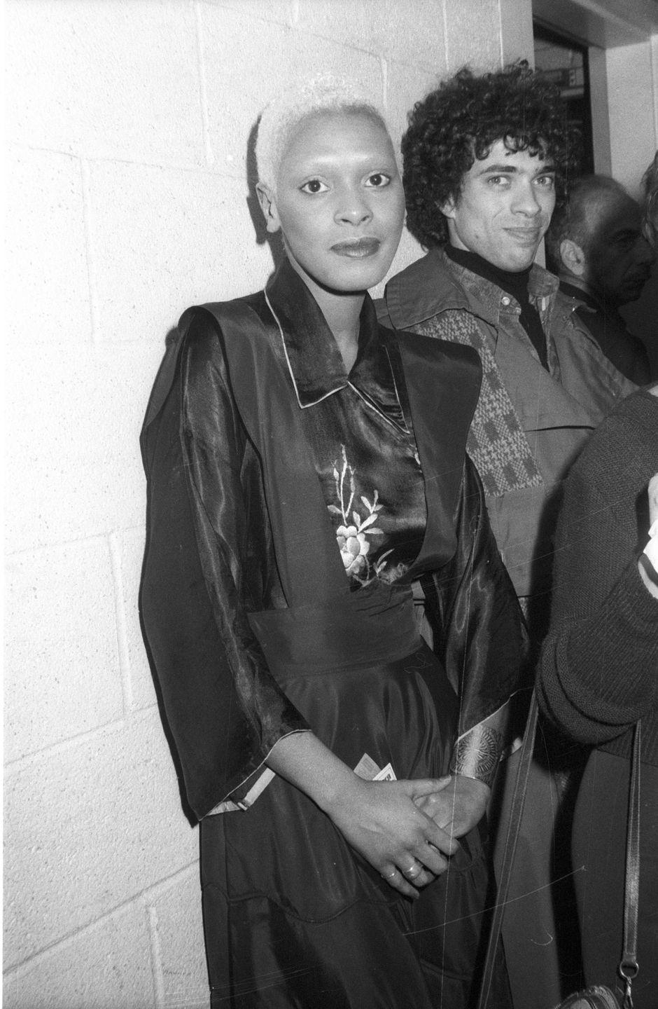 <p>Ava Cherry hangs out backstage at a Faces concert in New York in 1975. The singer was closely tied to David Bowie at the time. </p>