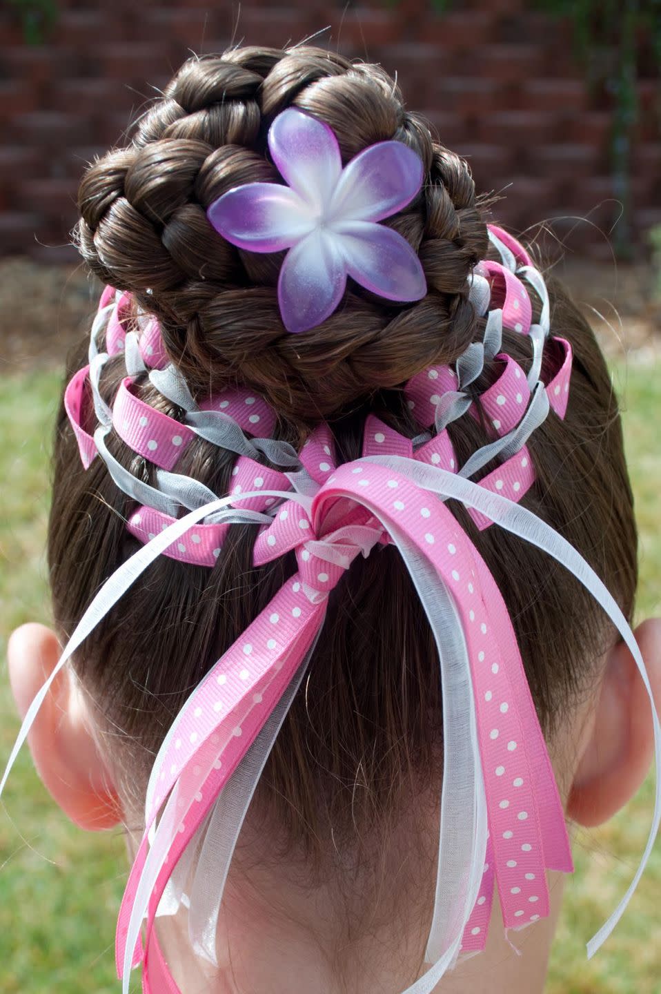 Easter Basket Bun