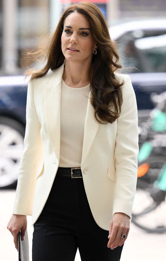 kate-middleton-blazer-5