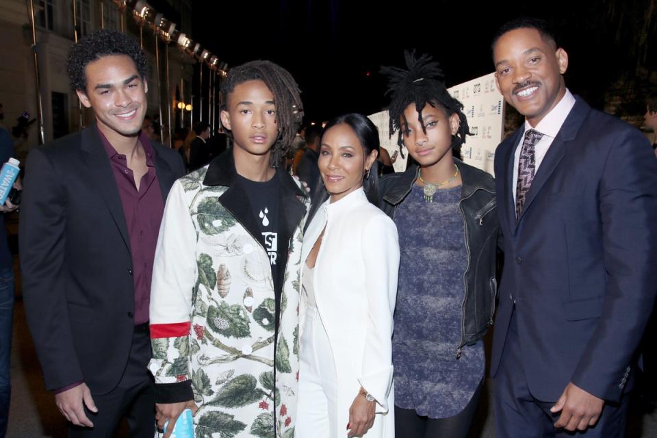 Trey Smith, Jaden Smith, Jada Pinkett Smith, Willow Smith, and Will Smith in October 2016 (Getty Images)