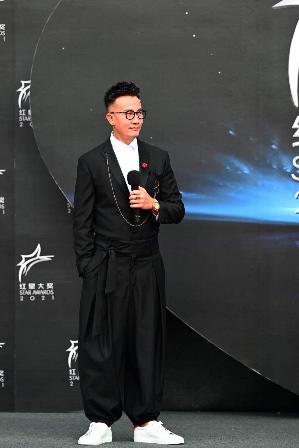 Chen Han Wei at Star Awards held at Changi Airport on 18 April 2021. (Photo: Mediacorp)